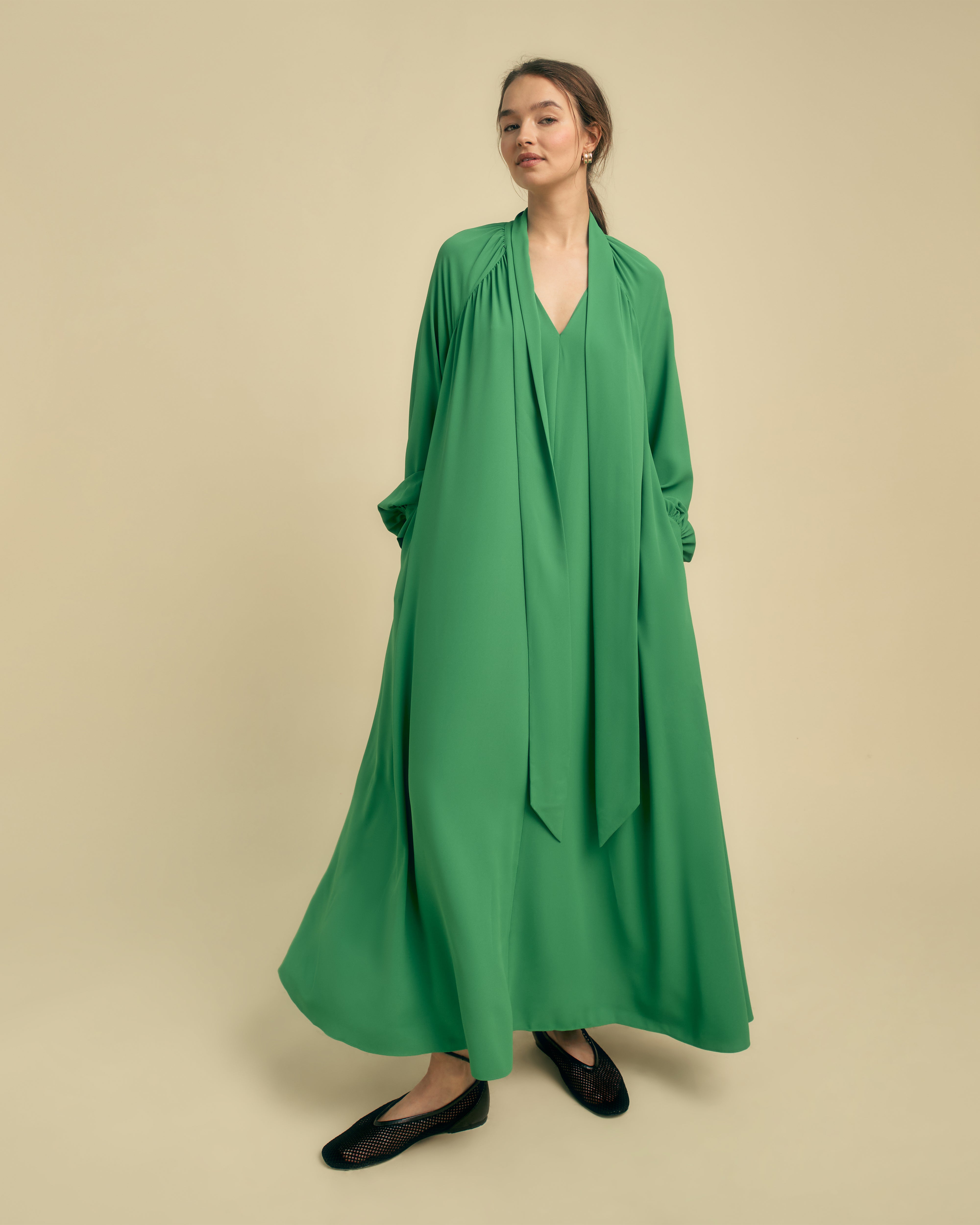 FLORERE Long Sleeve green Tie Neck Midi Dress – Florere