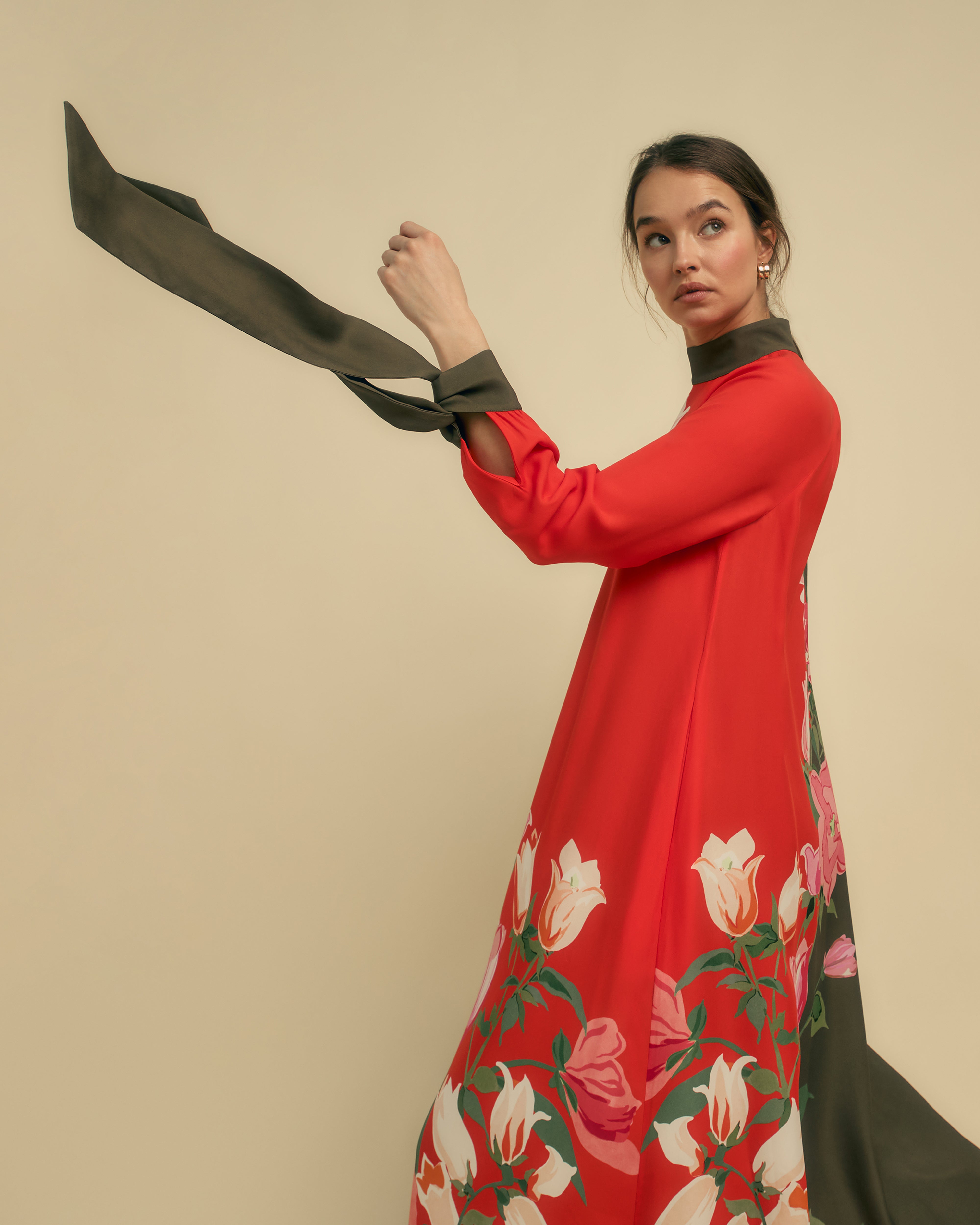 Florere Floral Print long sleeve Column Maxi Dress
