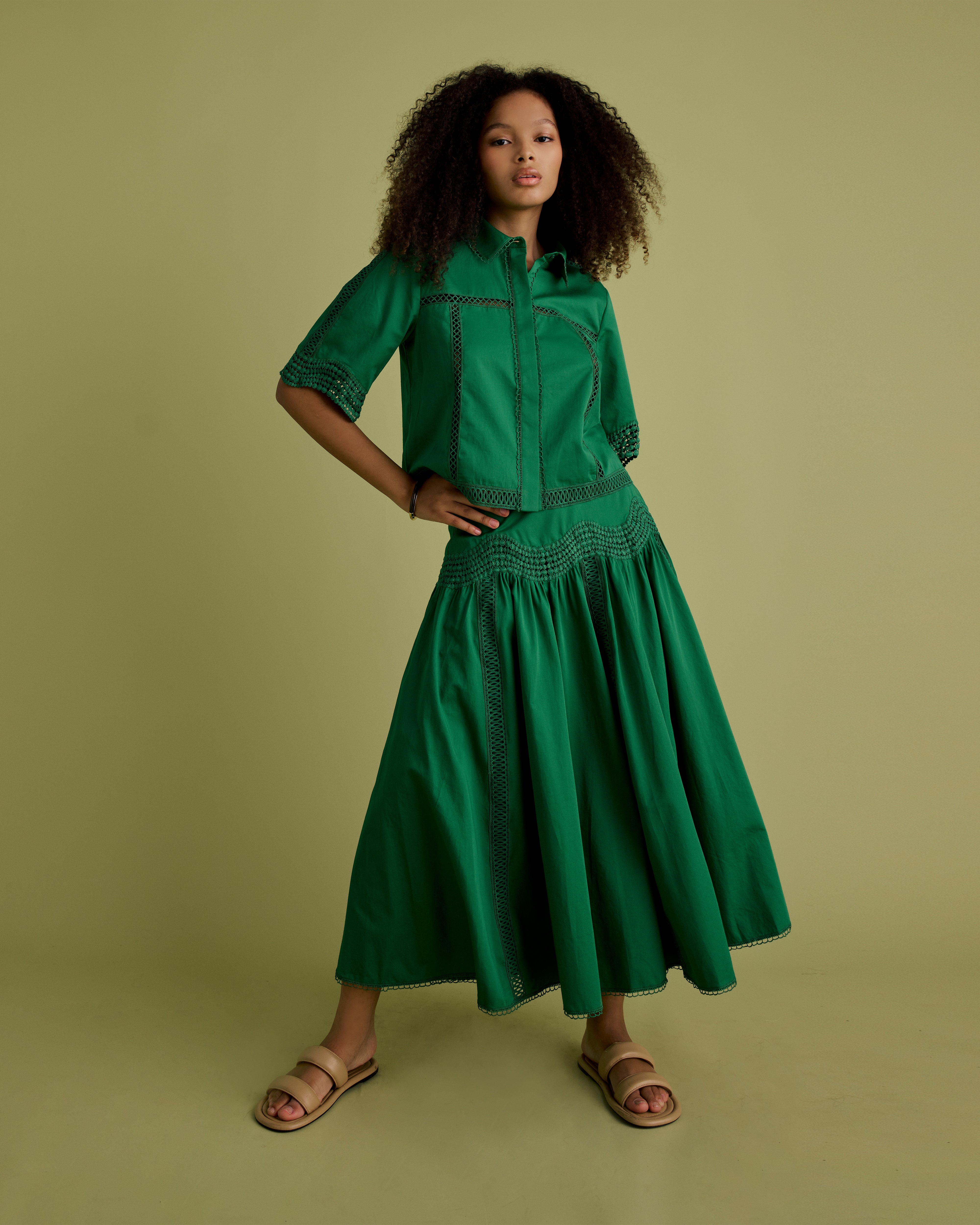 cotton full skirt dress Green Lace Detail Midi – Florere Flowy skirt Color:ALMOND afterparty Women's Asymmetric Sequin Midi Pair with tuck in
