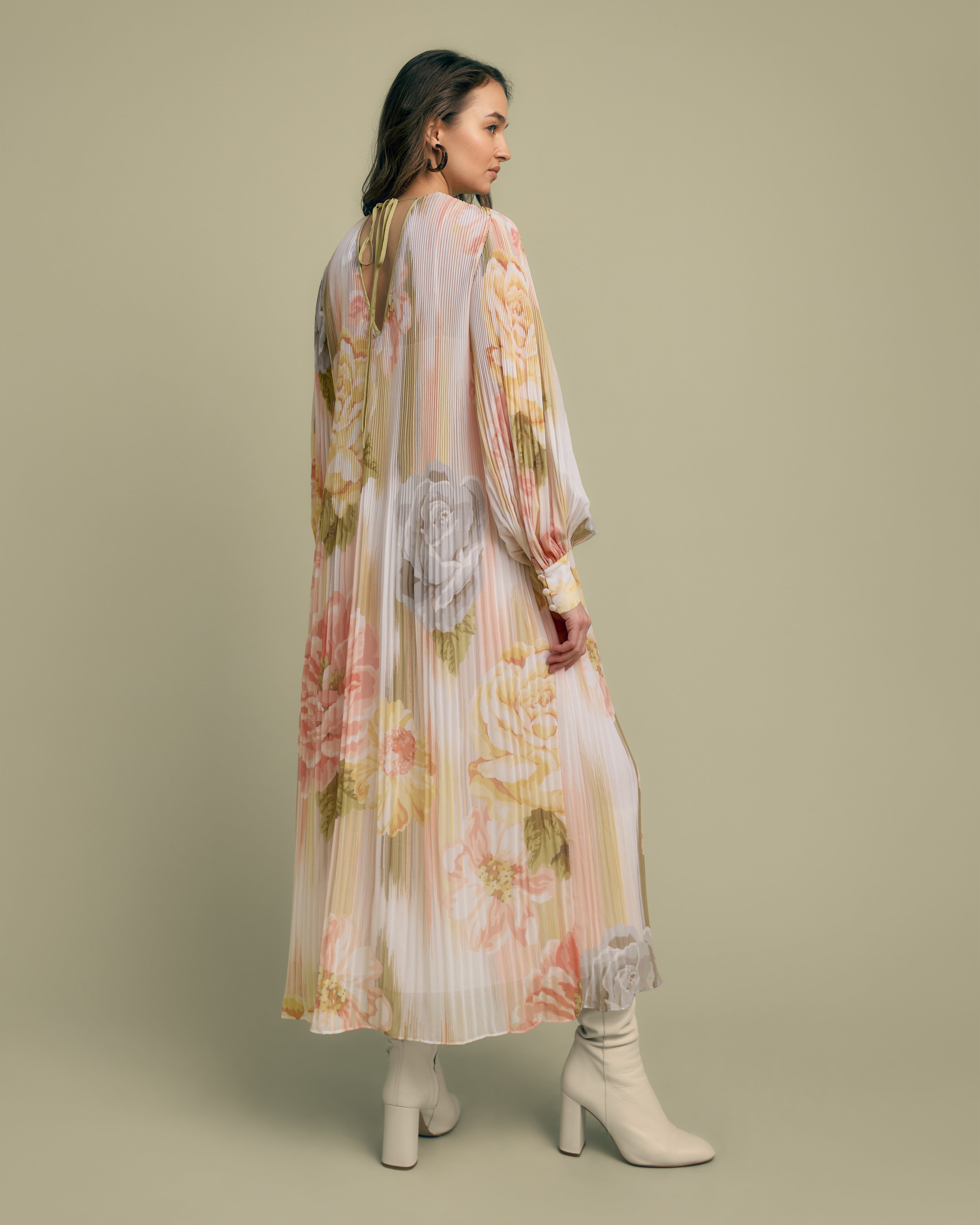 printed pleated midi dress FLORERE Floral Print Pleated Midi Dress With Tie Back Florere