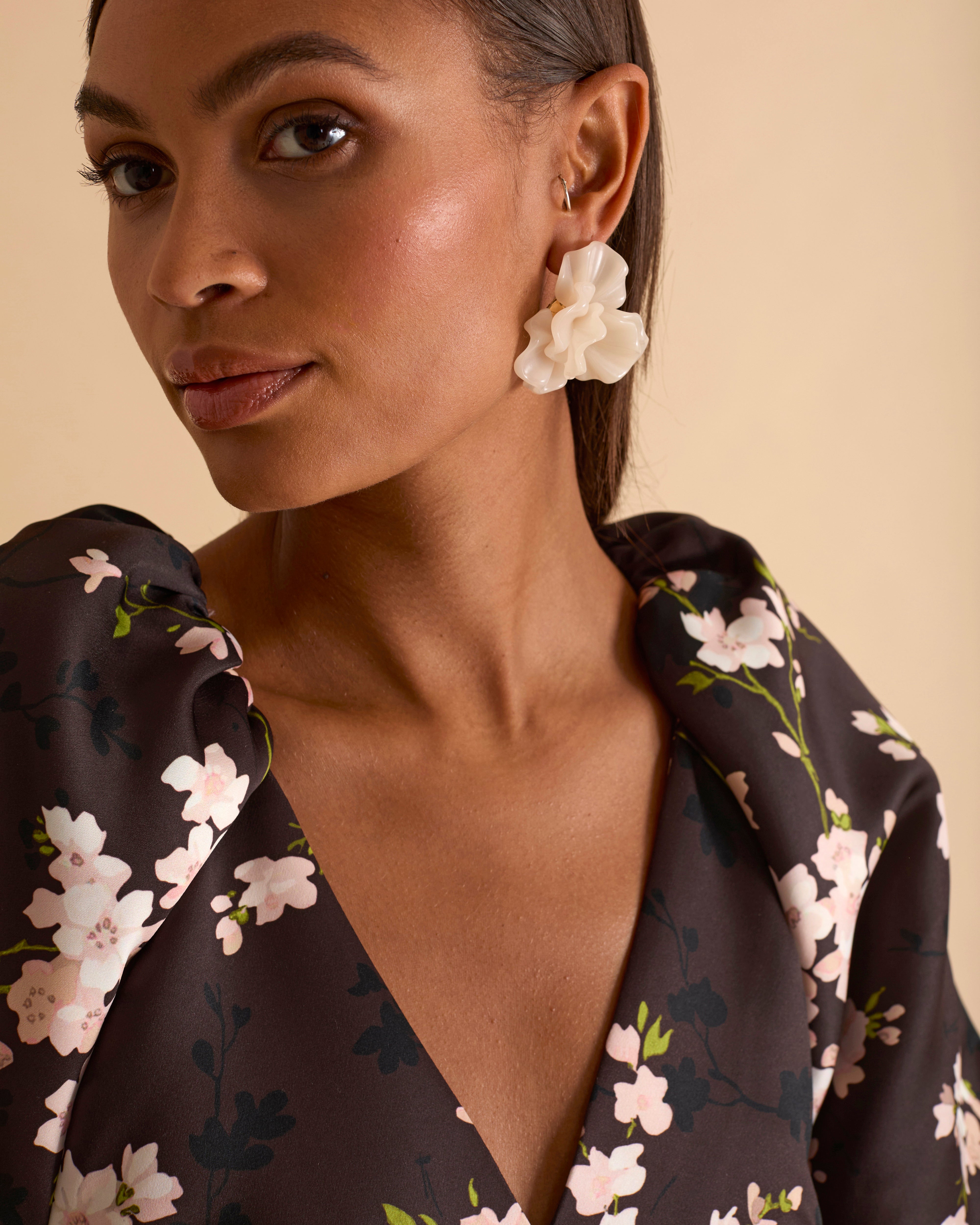 Puff Sleeve Tiered Midi Dress