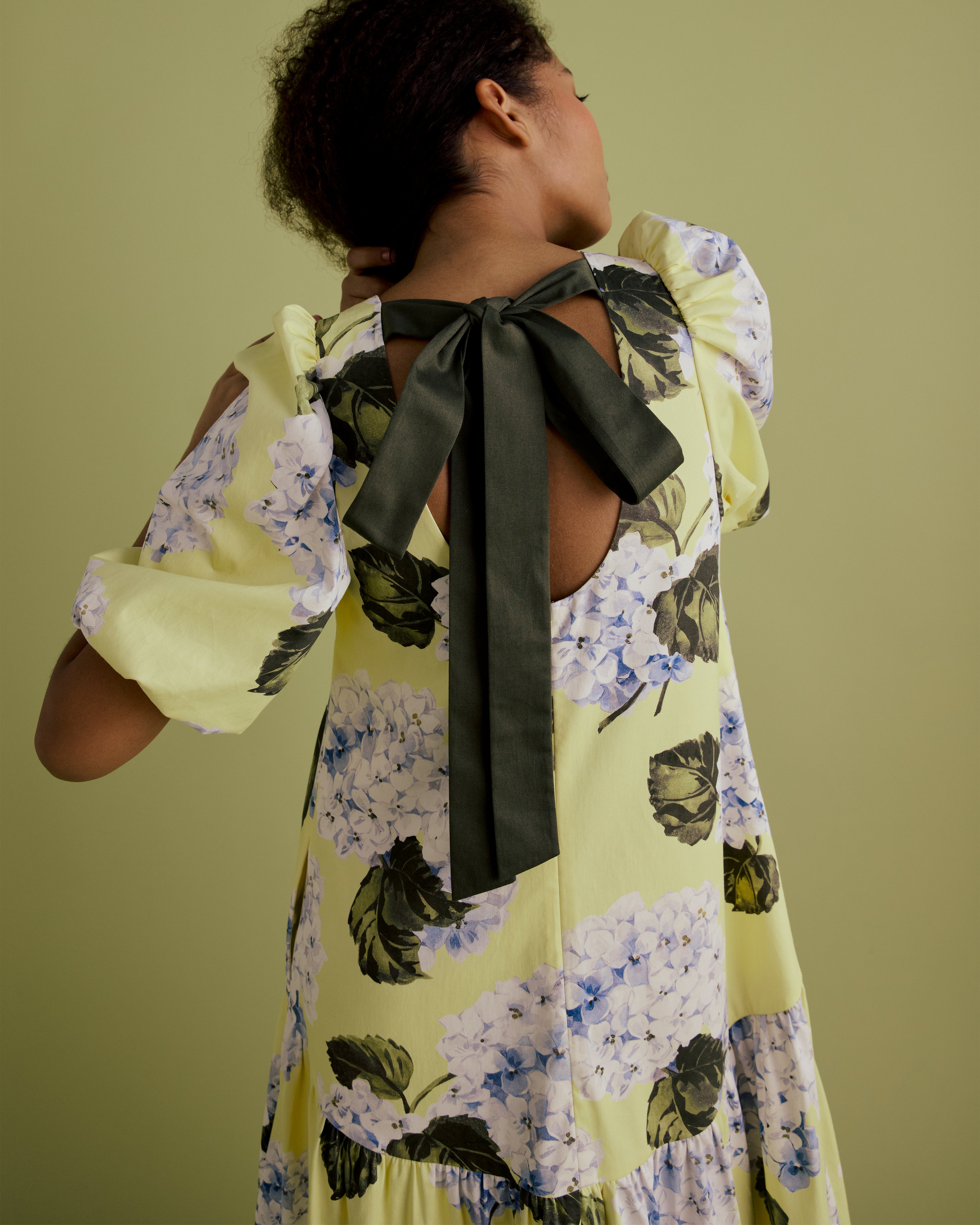 Puff Sleeve Tie Back Midi Dress