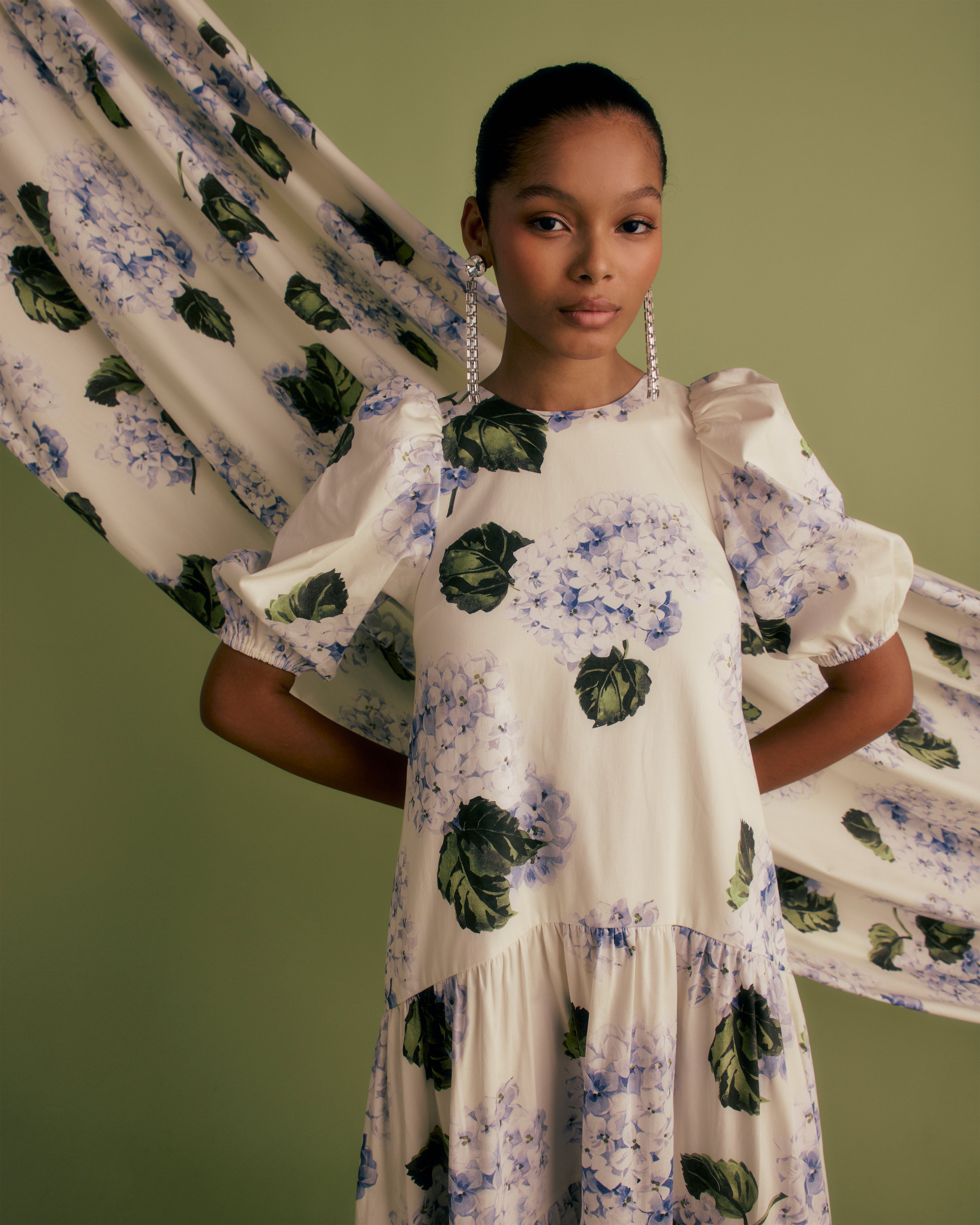 Puff Sleeve Tie Back Midi Dress