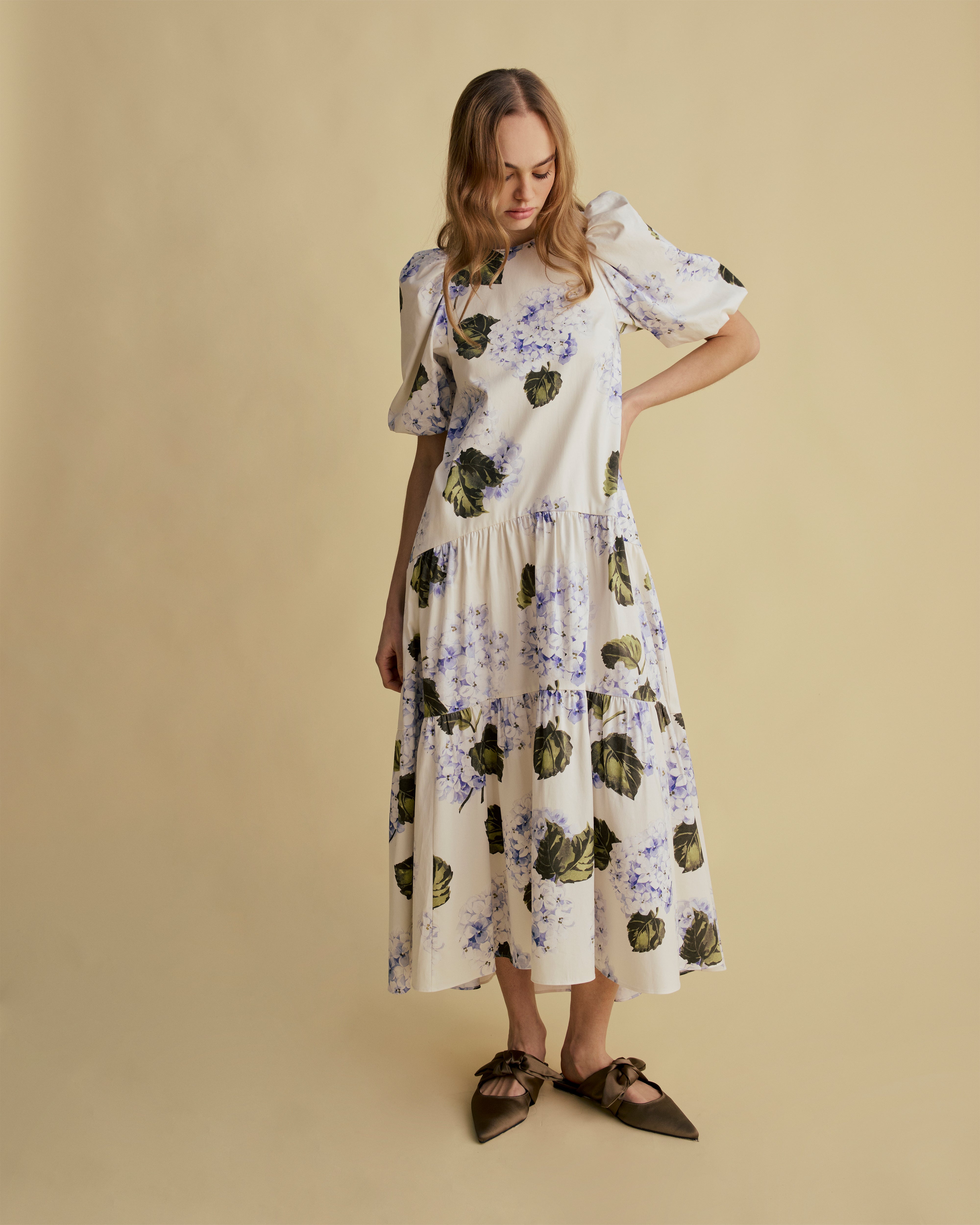 Puff Sleeve Tie Back Midi Dress