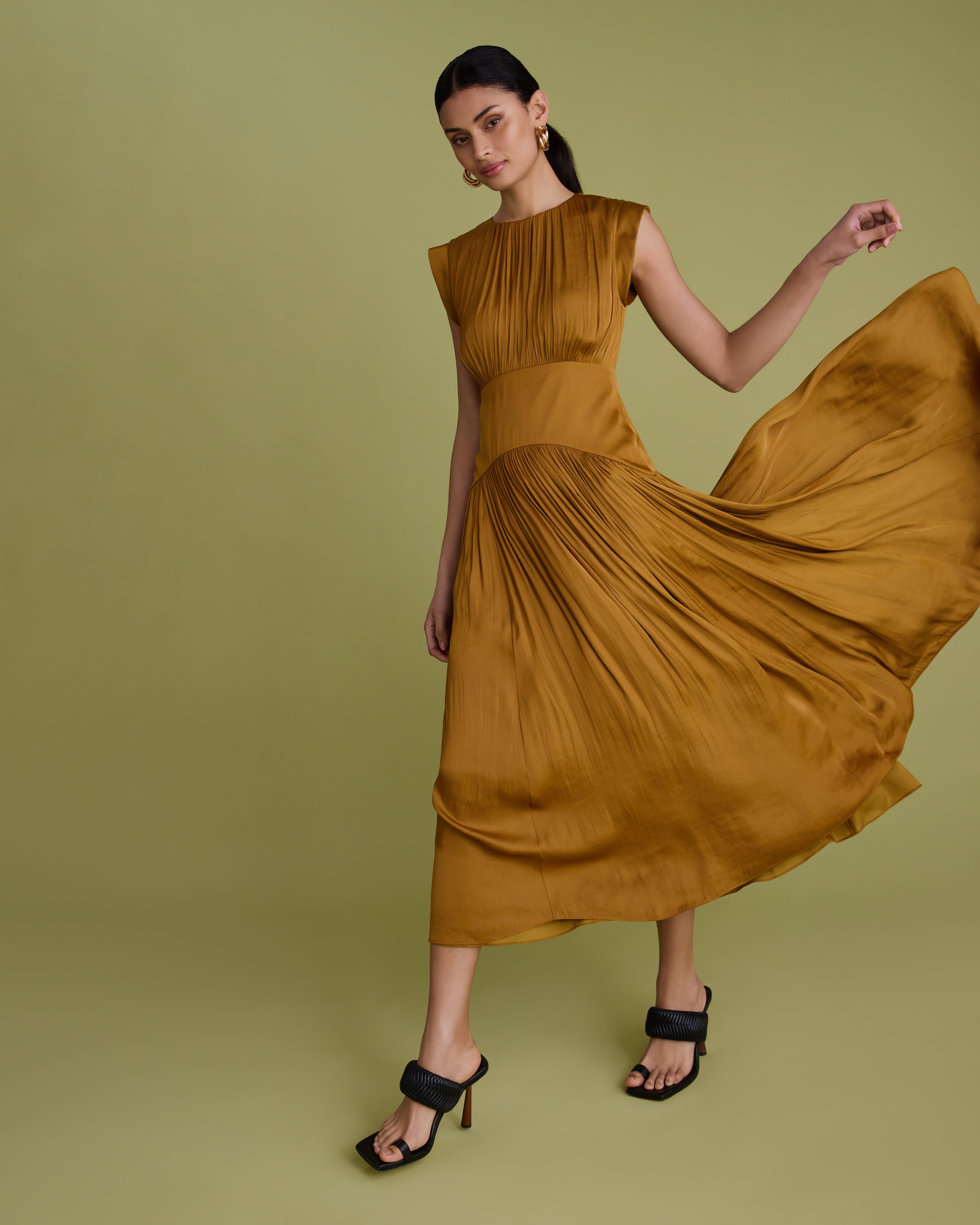 Shoulder Detail Midi Dress