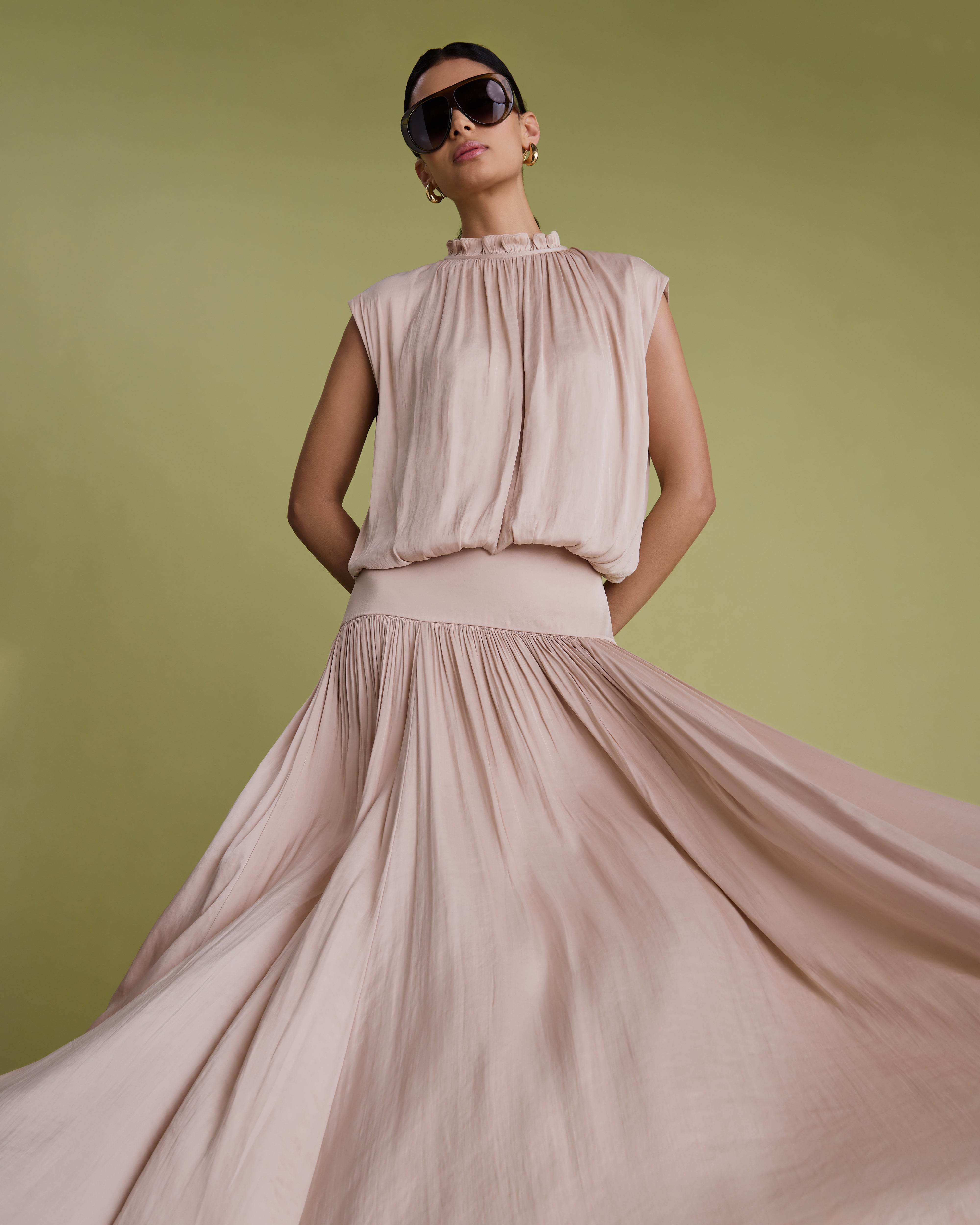 Curved Seam Detail Midi Skirt