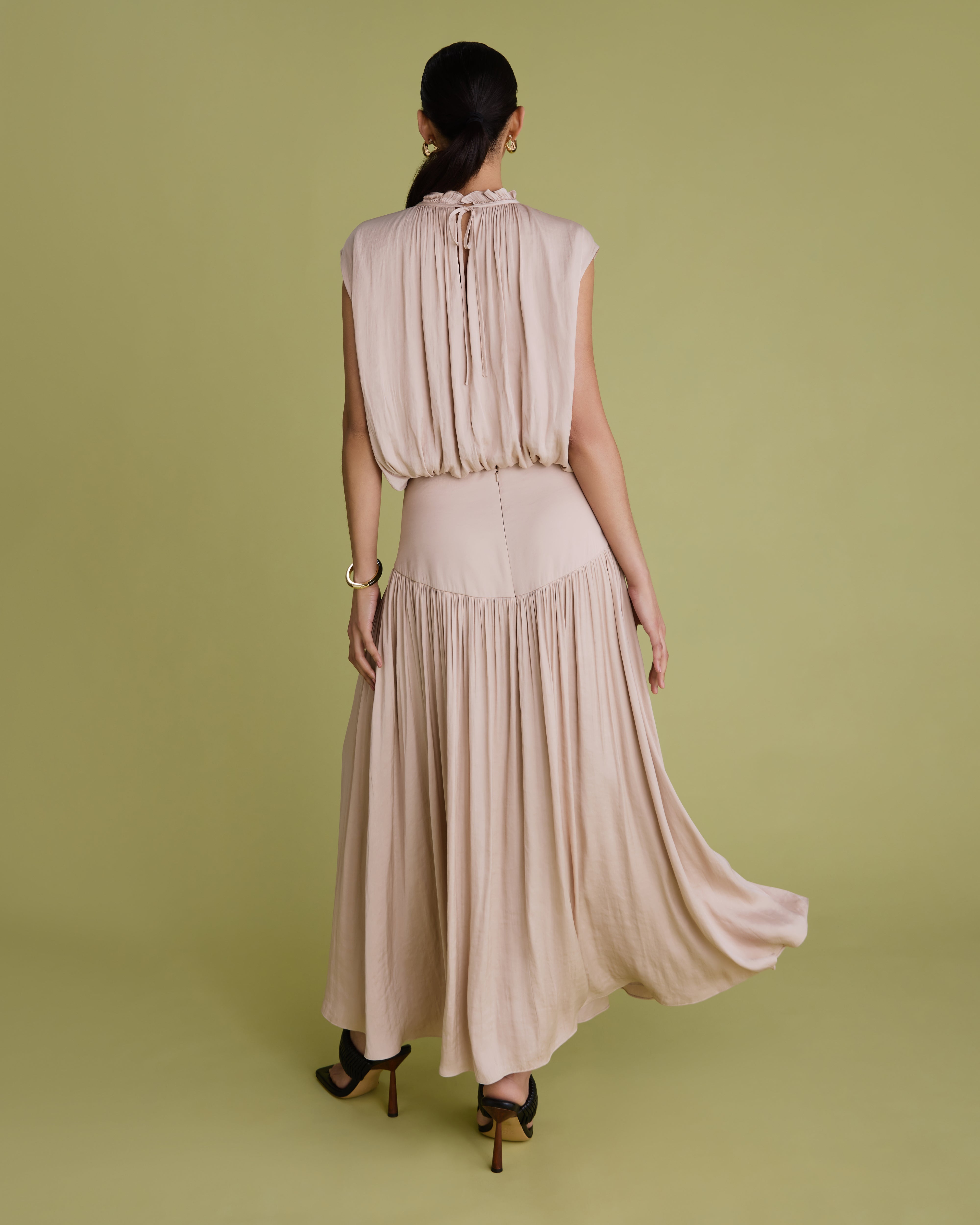 Curved Seam Detail Midi Skirt