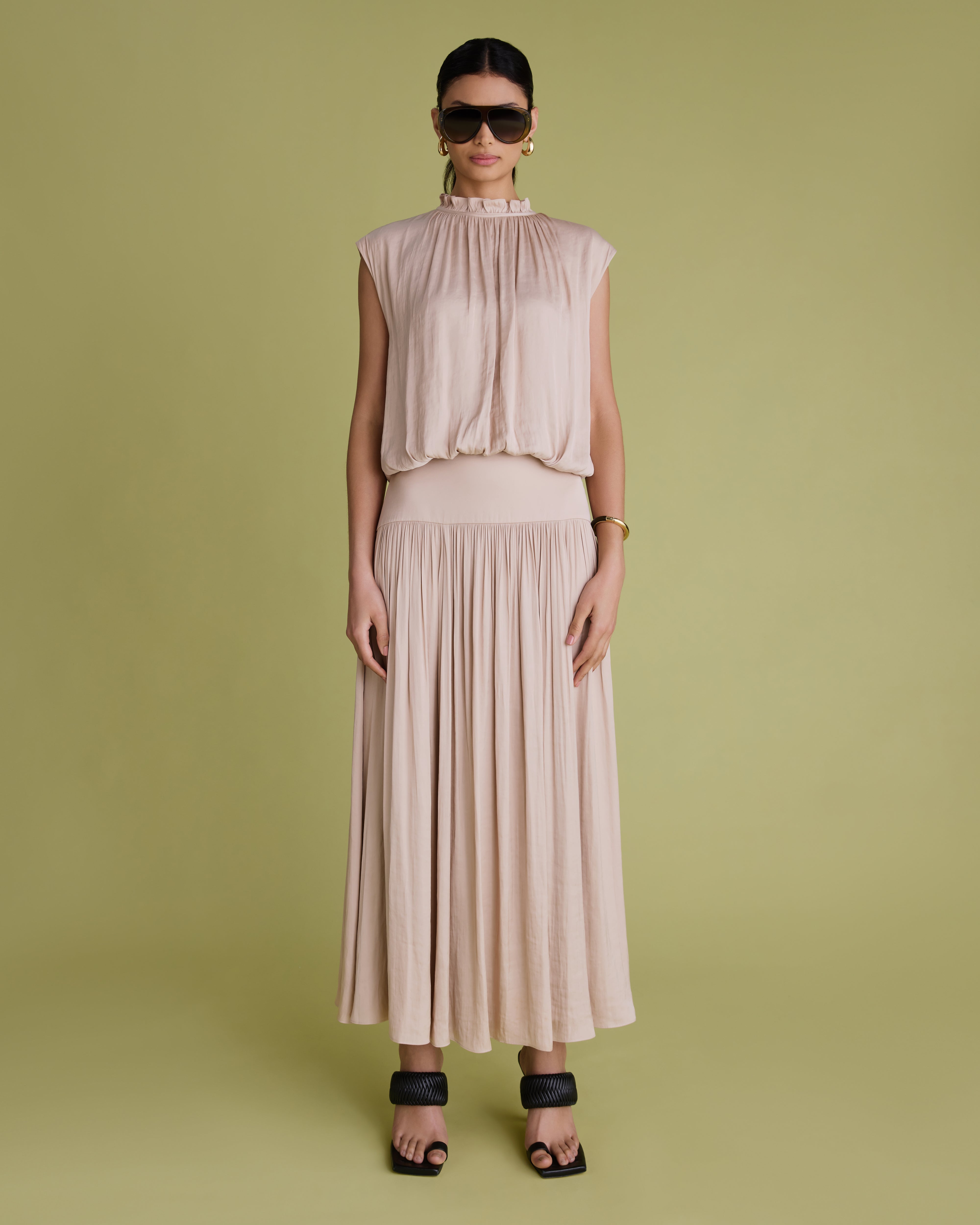Curved Seam Detail Midi Skirt