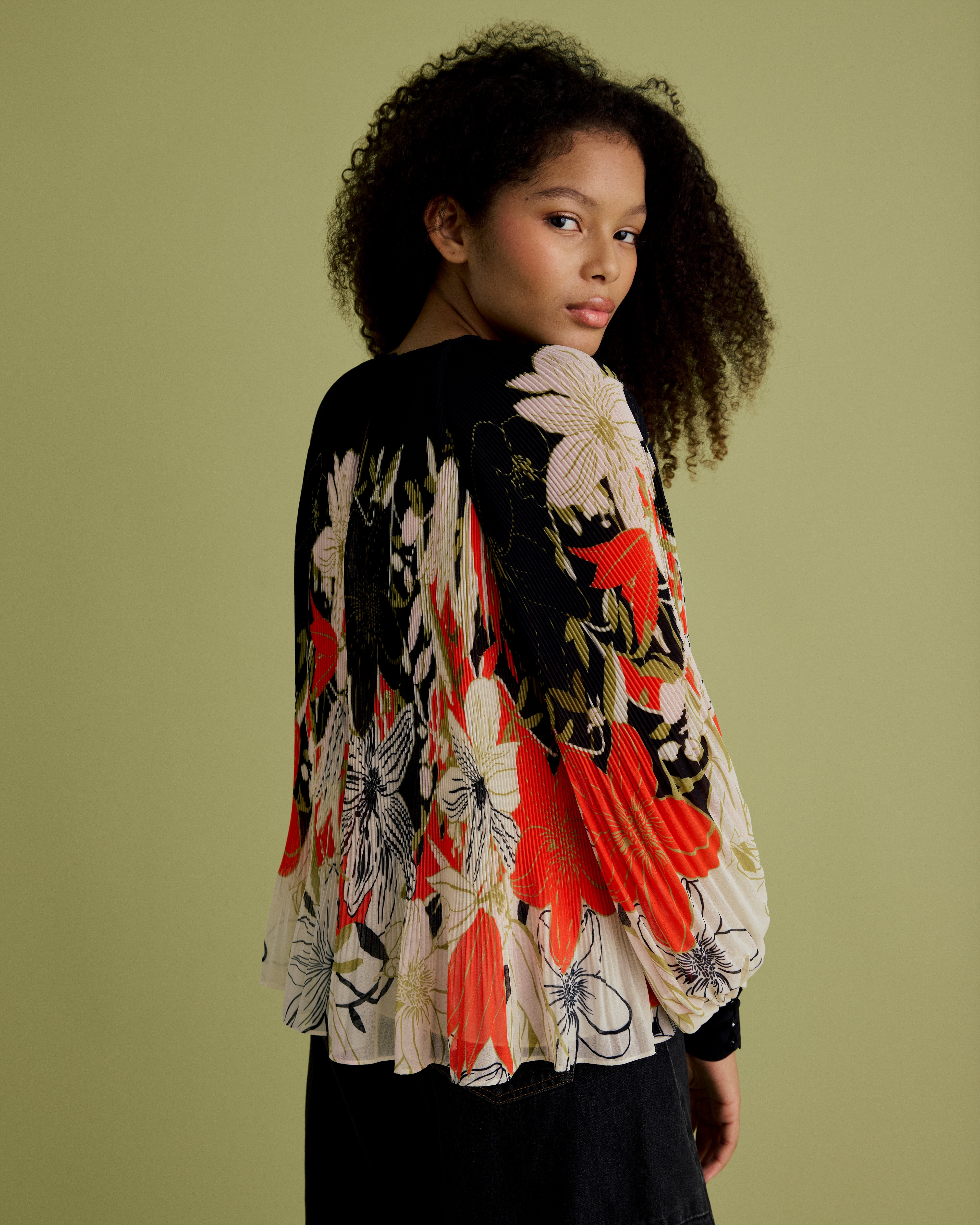 Pleated Blouson Sleeve Top