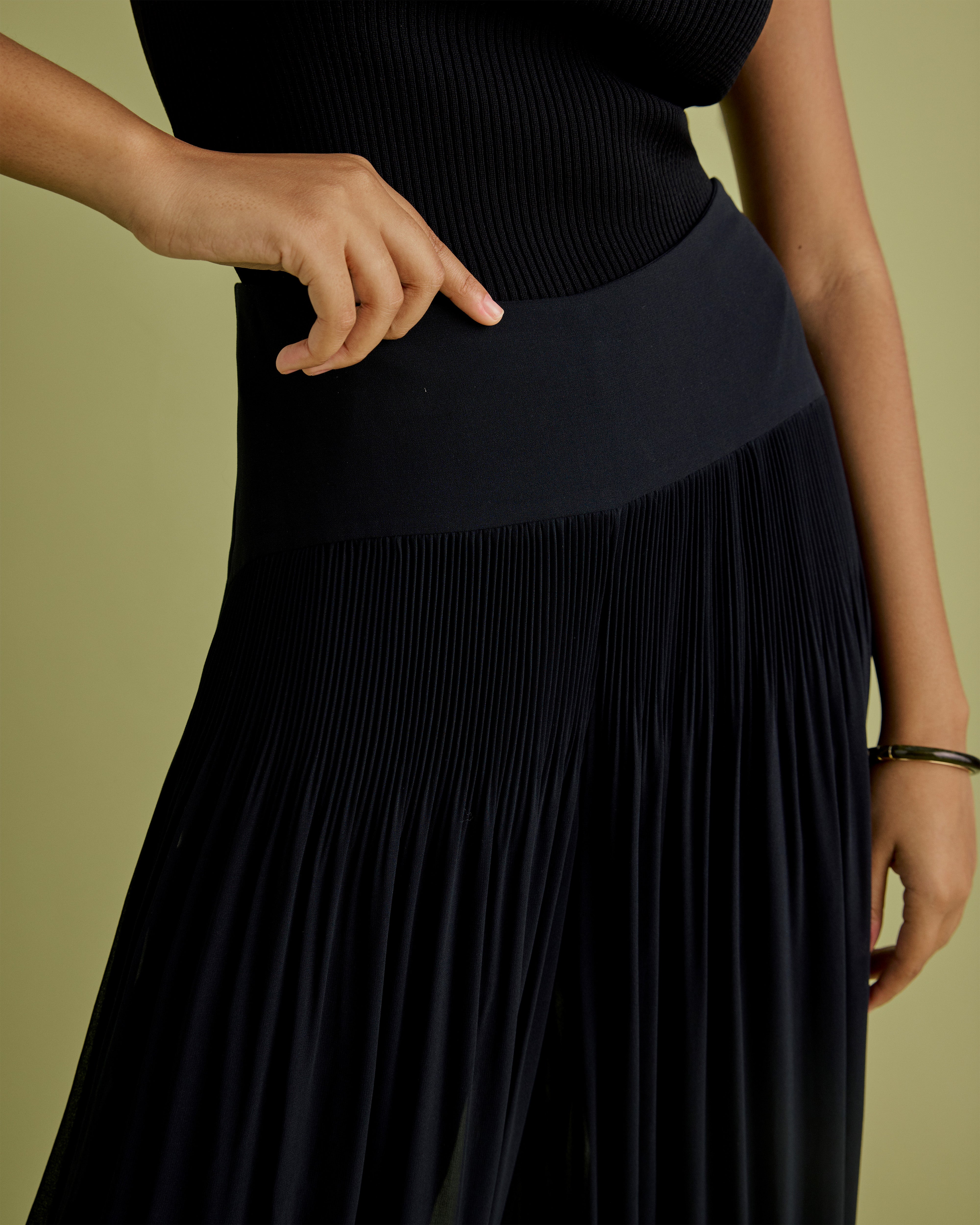 Pleated Balloon Trousers