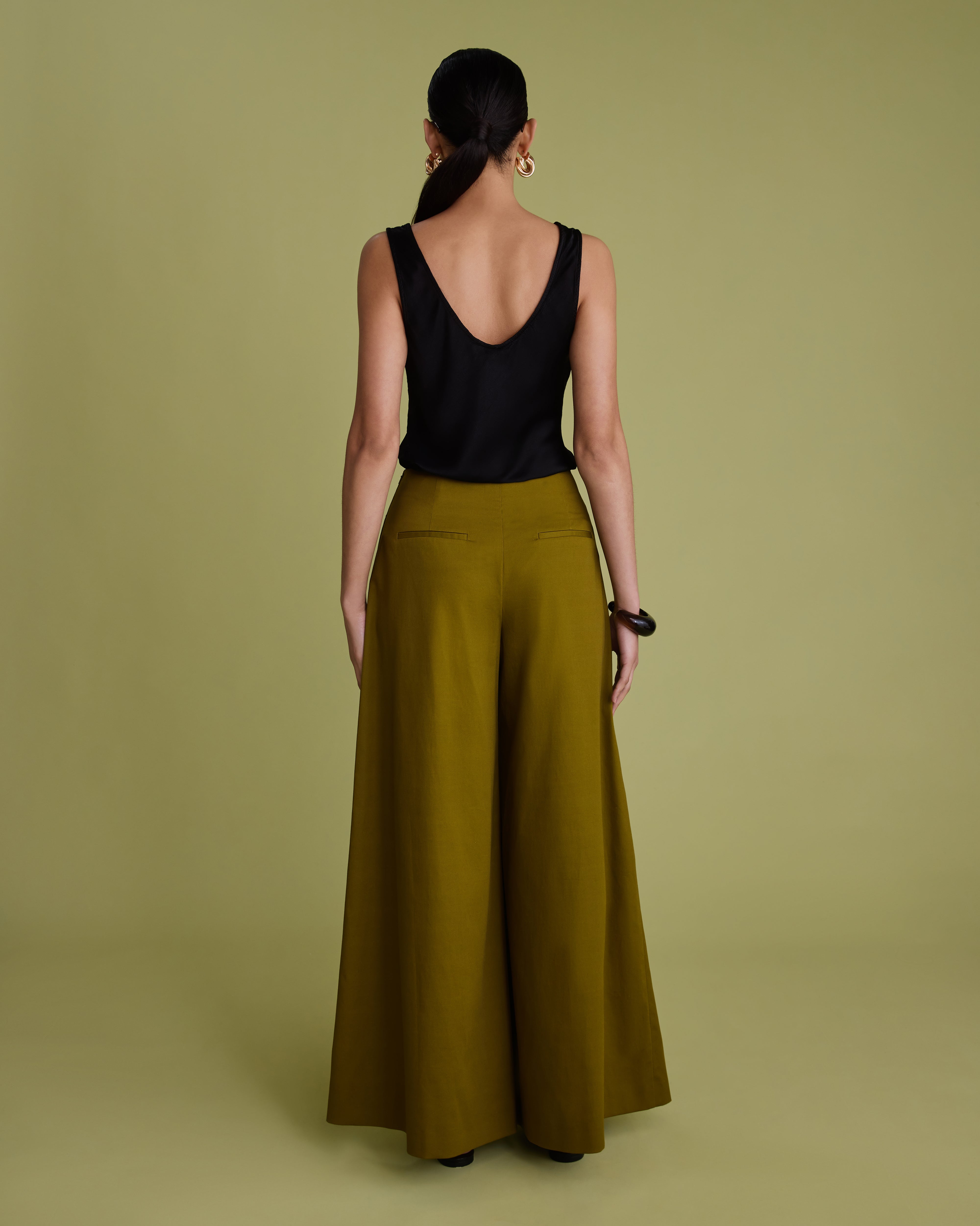 Deep Pleat Wide Leg Trousers